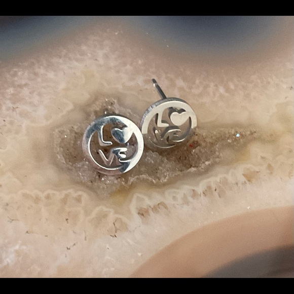 Stainless steel love earrings silver new - Picture 4 of 8